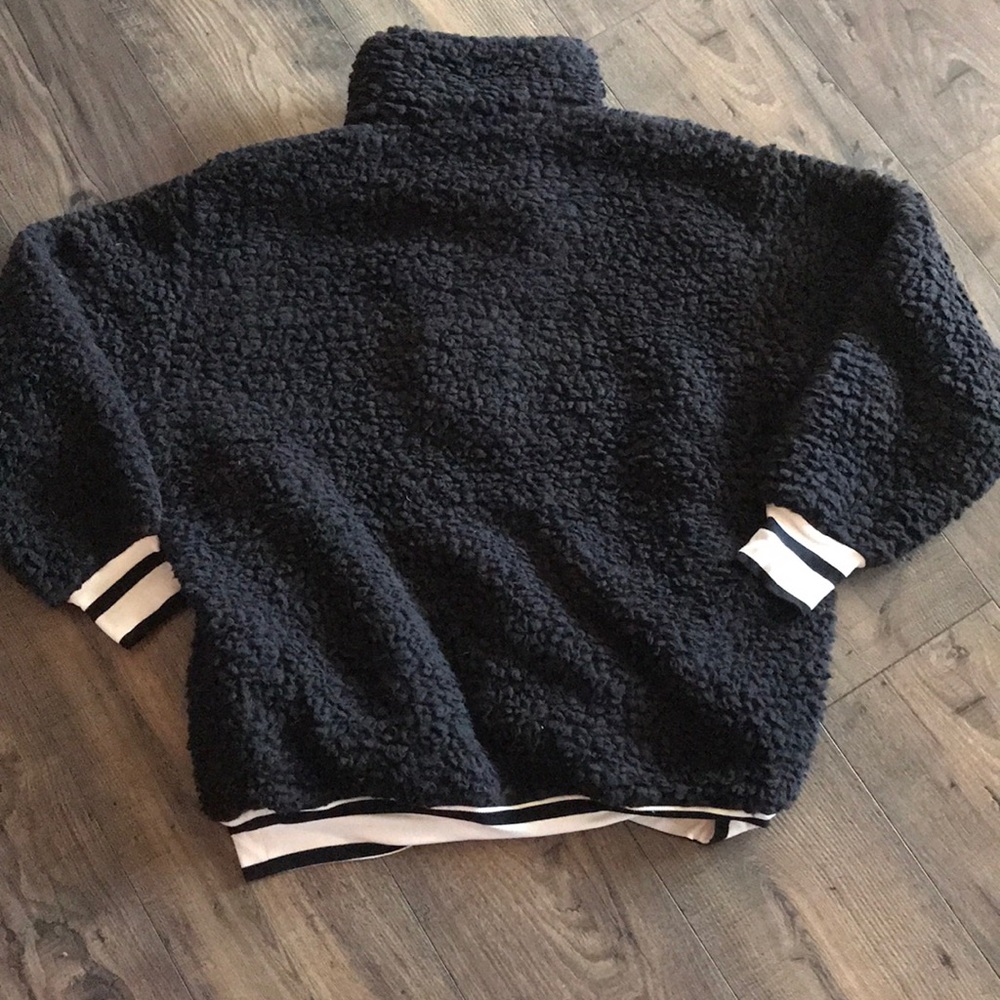 NWT Express top - Picture 5 of 5